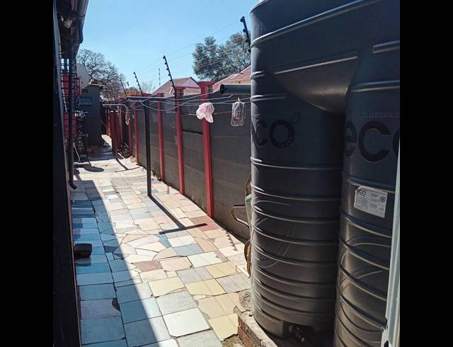 10 BEDROOM HOUSE FOR SALE IN BRIXTON